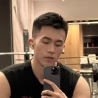 青岛Gay会员：摘*莓种...的头像