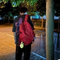 北京Gay会员：深陷你眼的头像